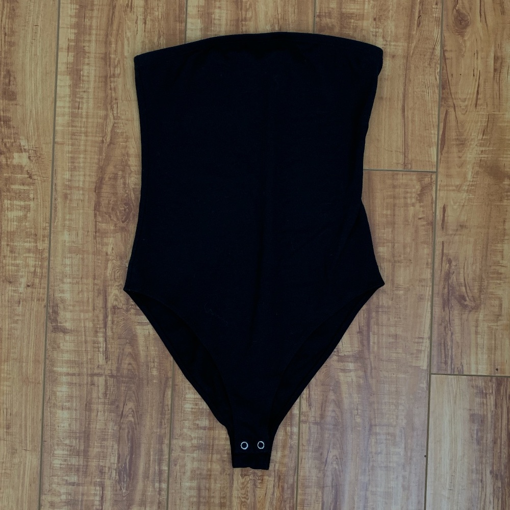 NWOT Strapless Black Bodysuit